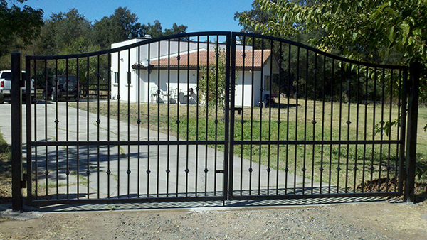 3 Reasons To Add A Gate With Access Control