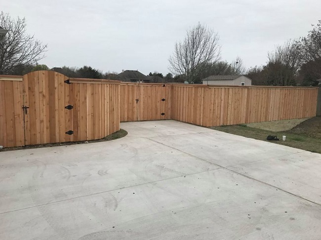 How to Fill the Gap Under Your Fence - Woodcrafters Fencing